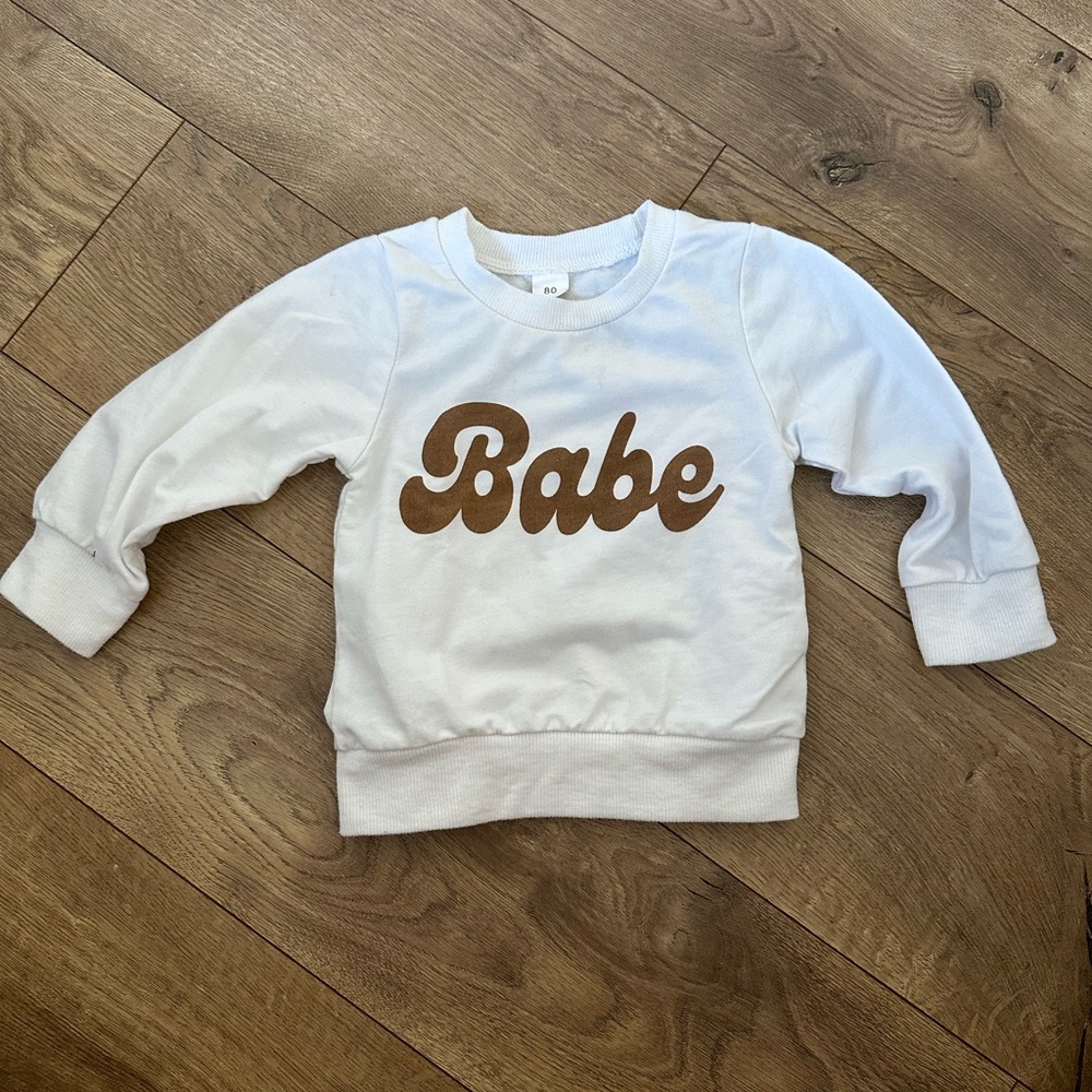 Babe pullover sweater